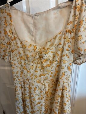 Yellow Floral Puff-Sleeve Midi Dress